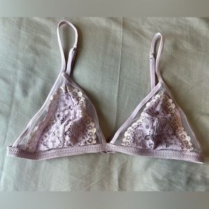 Victoria Secret. Medium bralette. Light purple.